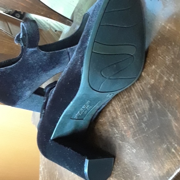 Baby doll style heels - Picture 3 of 4